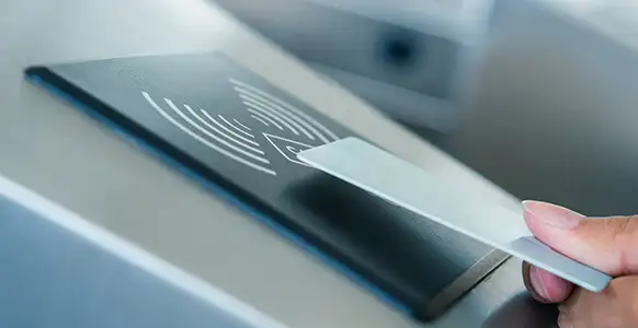 Giải pháp kiểm soát truy cập cho toà nhà văn phòng thương mại